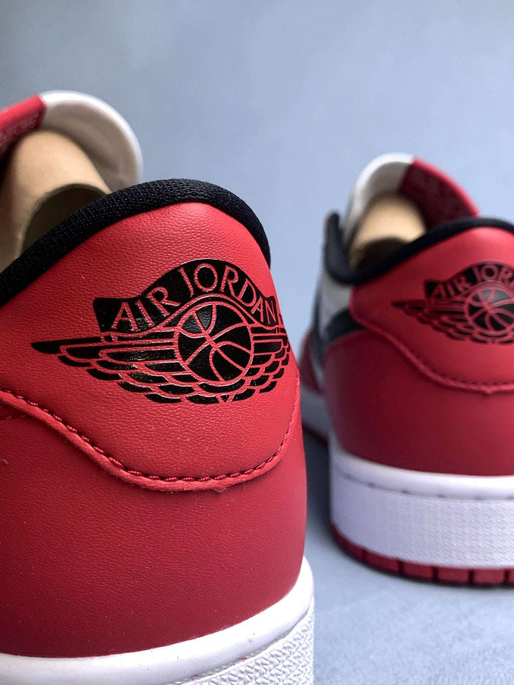 Air Jordan 1 Low White/Red Chicago 705329-600 Unisex Sneakers